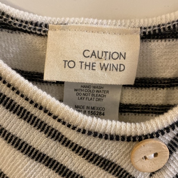 Lightweight summer jumpsuit size medium - Picture 3 of 3